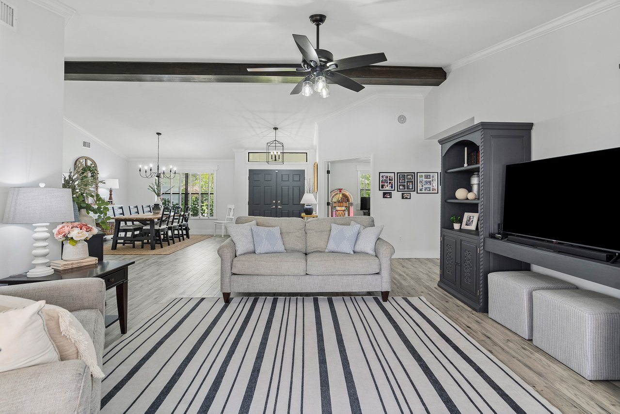 Jennifer Metz Designs - Living Room
